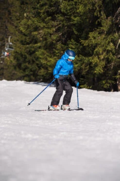 WEDZE Kids' Downhill Ski Jacket - 100 Blue 31 WEDZE Kids' Downhill Ski Jacket - 100 Blue -Winter Sports Gear 100 downhill ski padded jacket kids 13