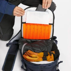 WEDZE Freeride Ski Backpack With Back Protector - FR 100 Blue -Winter Sports Gear freeride ski backpack with back protector fr 100 blue 15