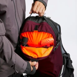 WEDZE Freeride Ski Backpack With Back Protector - FR 100 Burgundy -Winter Sports Gear freeride ski backpack with back protector fr 100 burgundy 9
