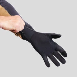 Merino Wool Hiking Liner Gloves - MT 500 Grey 9 Merino Wool Hiking Liner Gloves - MT 500 Grey -Winter Sports Gear hiking merino gloves mt 500 grey 1