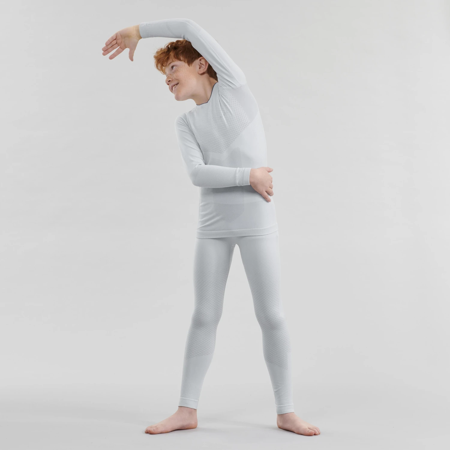 Kids' High-Tech Cross-Country Skiing Base Layer - UW 500 Grey 4 Kids' High-Tech Cross-Country Skiing Base Layer - UW 500 Grey - Image 2