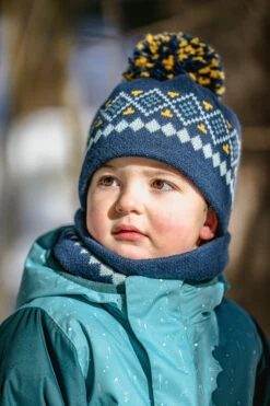 WEDZE Kids' Ski/Sledding Snood Set - Warm Blue -Winter Sports Gear kids ski sledding snood set warm blue 10