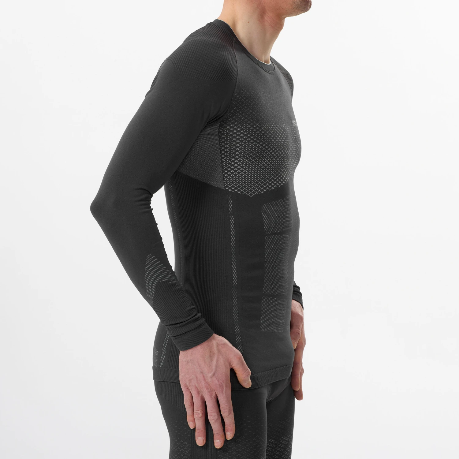 Men’s Base Layer Ski Top - 900 Black 5 Men’s Base Layer Ski Top - 900 Black - Image 3