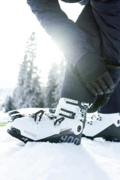 WEDZE Men’s Ski Boots – Fit 900 Flex 120 -Winter Sports Gear mens ski boots fit 900 flex 120 10