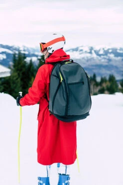 WEDZE 60 L Ski Backpack - 980 Black -Winter Sports Gear ski backpack 60 l 980 black 15