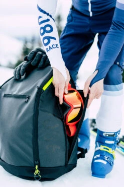 WEDZE 60 L Ski Backpack - 980 Black -Winter Sports Gear ski backpack 60 l 980 black 16